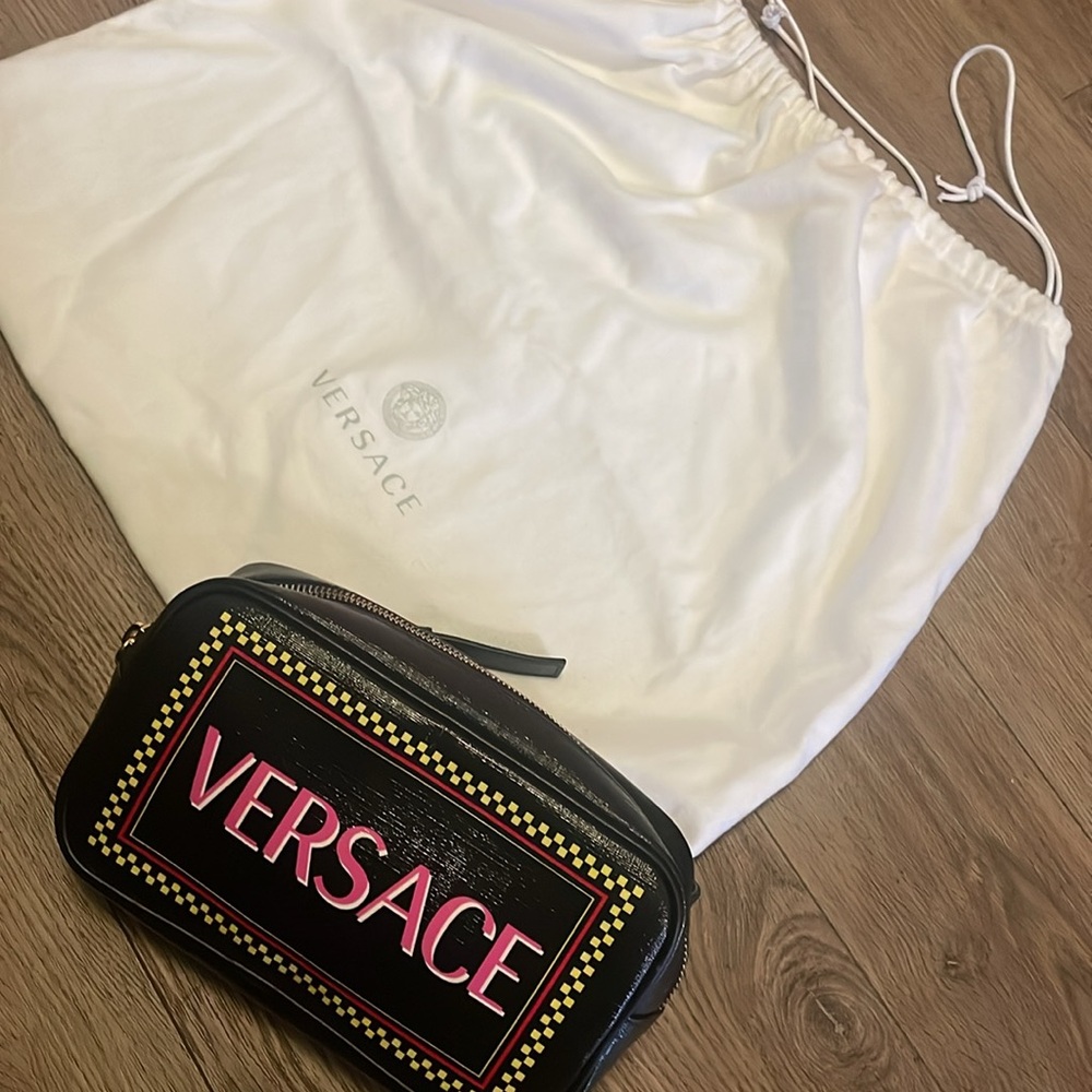 Authentic Versace Fanny pack - Picture 4 of 4
